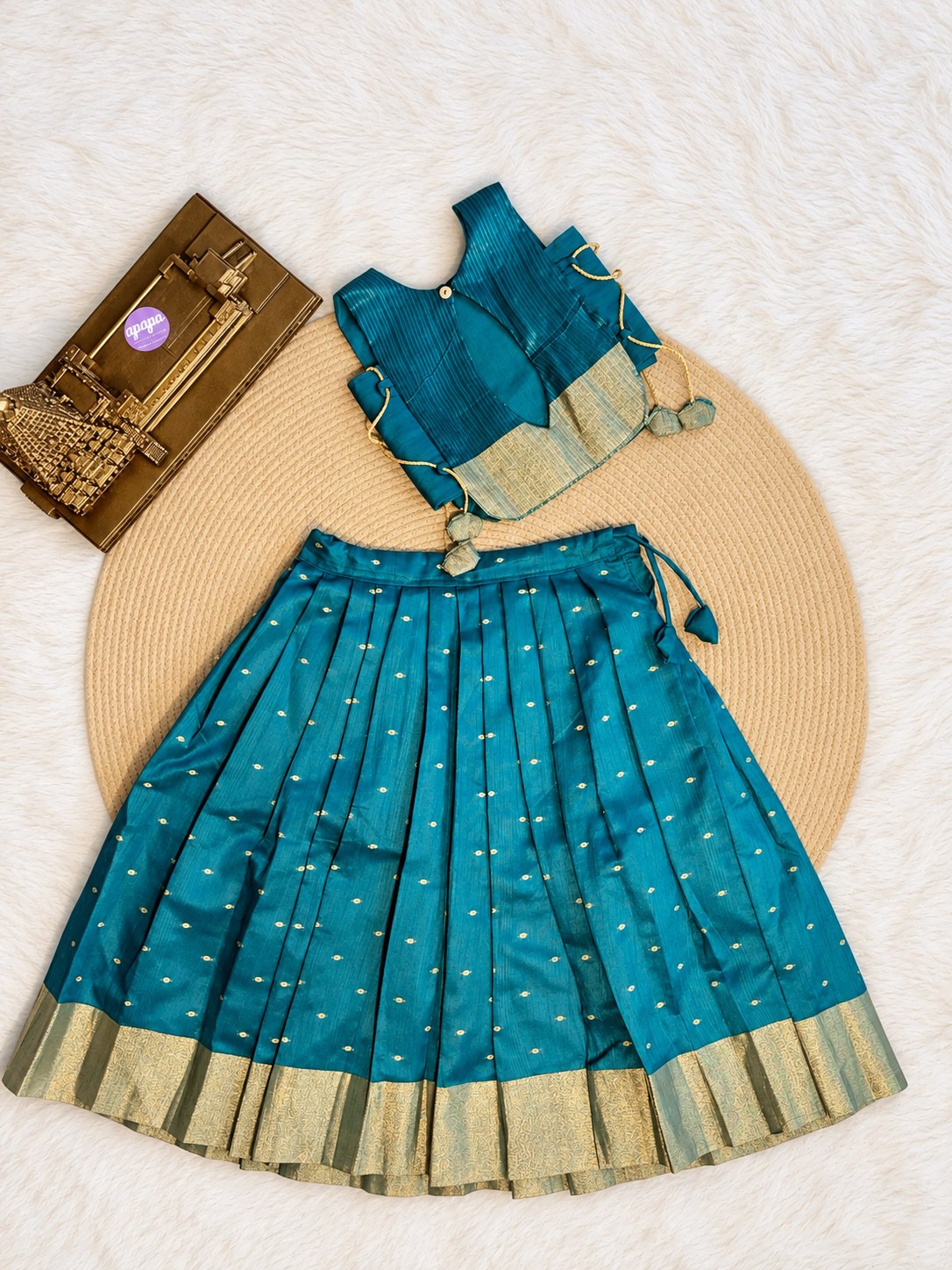 Peacock Teal Gold Butti Lehanga photo 6