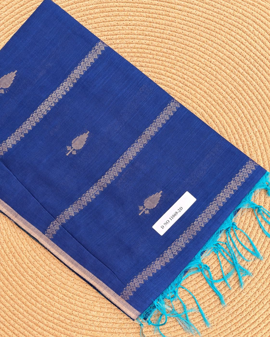 Checkered Grid Floral Bird Pallu Cotton Saree photo 3