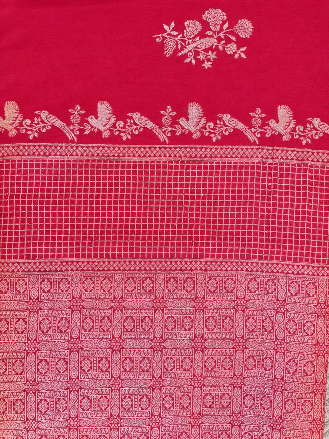 Checkered Panel Floral Bird Vine Cotton Saree photo 3
