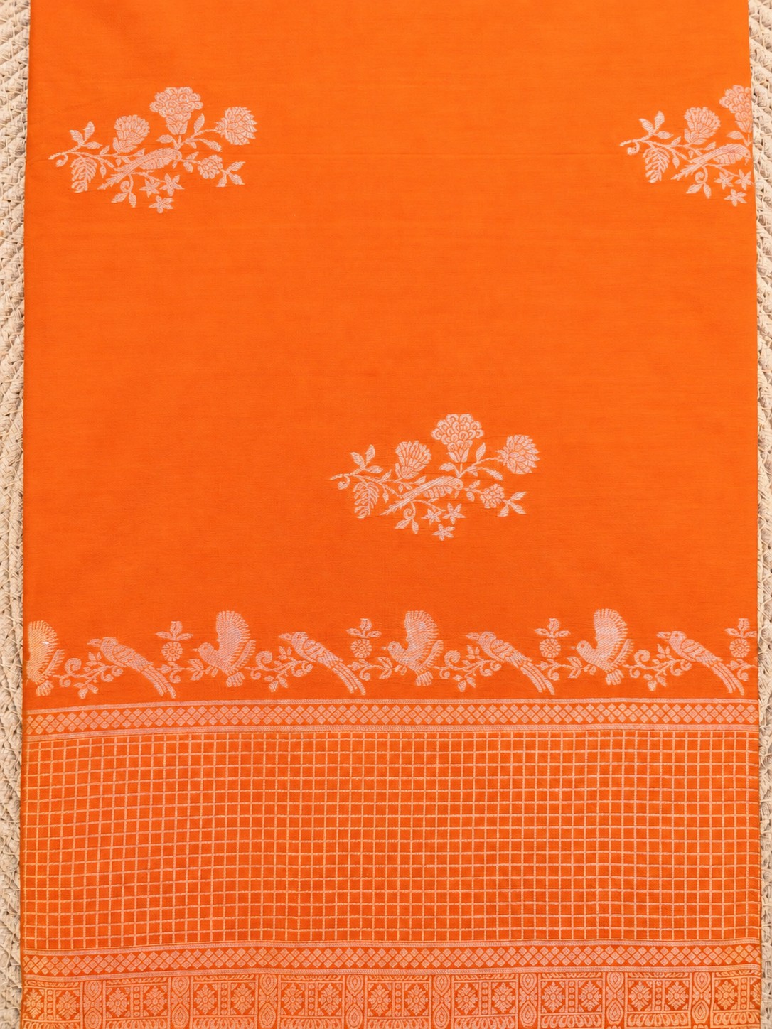 Checkered Panel Floral Bird Vine Cotton Saree photo 4
