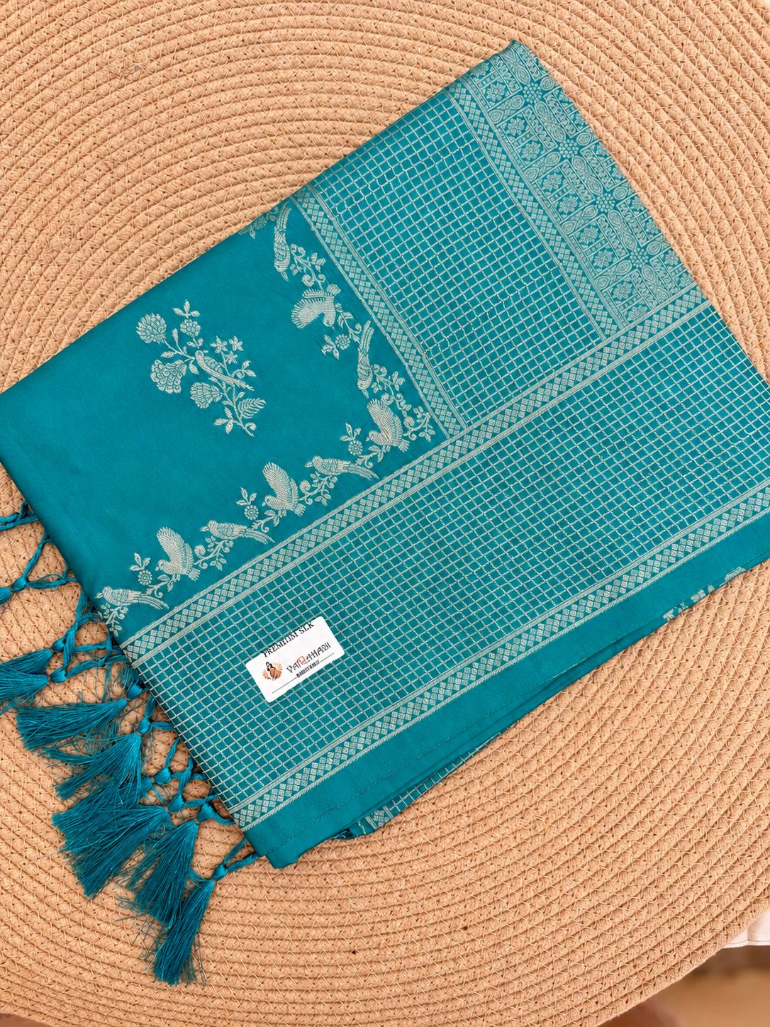 Checkered Panel Floral Bird Vine Cotton Saree