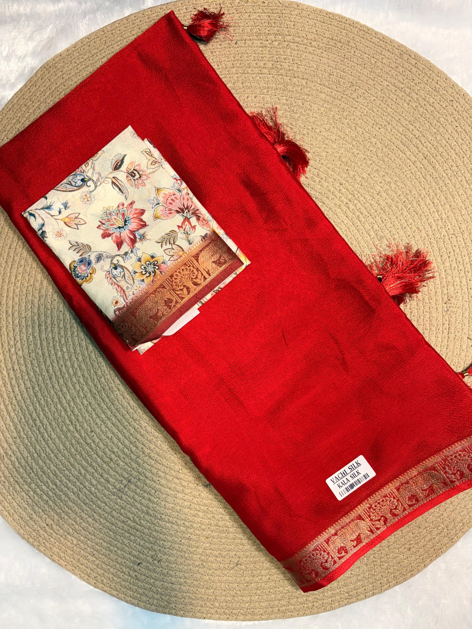 Vachi Kala Silk Plain Saree with Elephant Zari Border