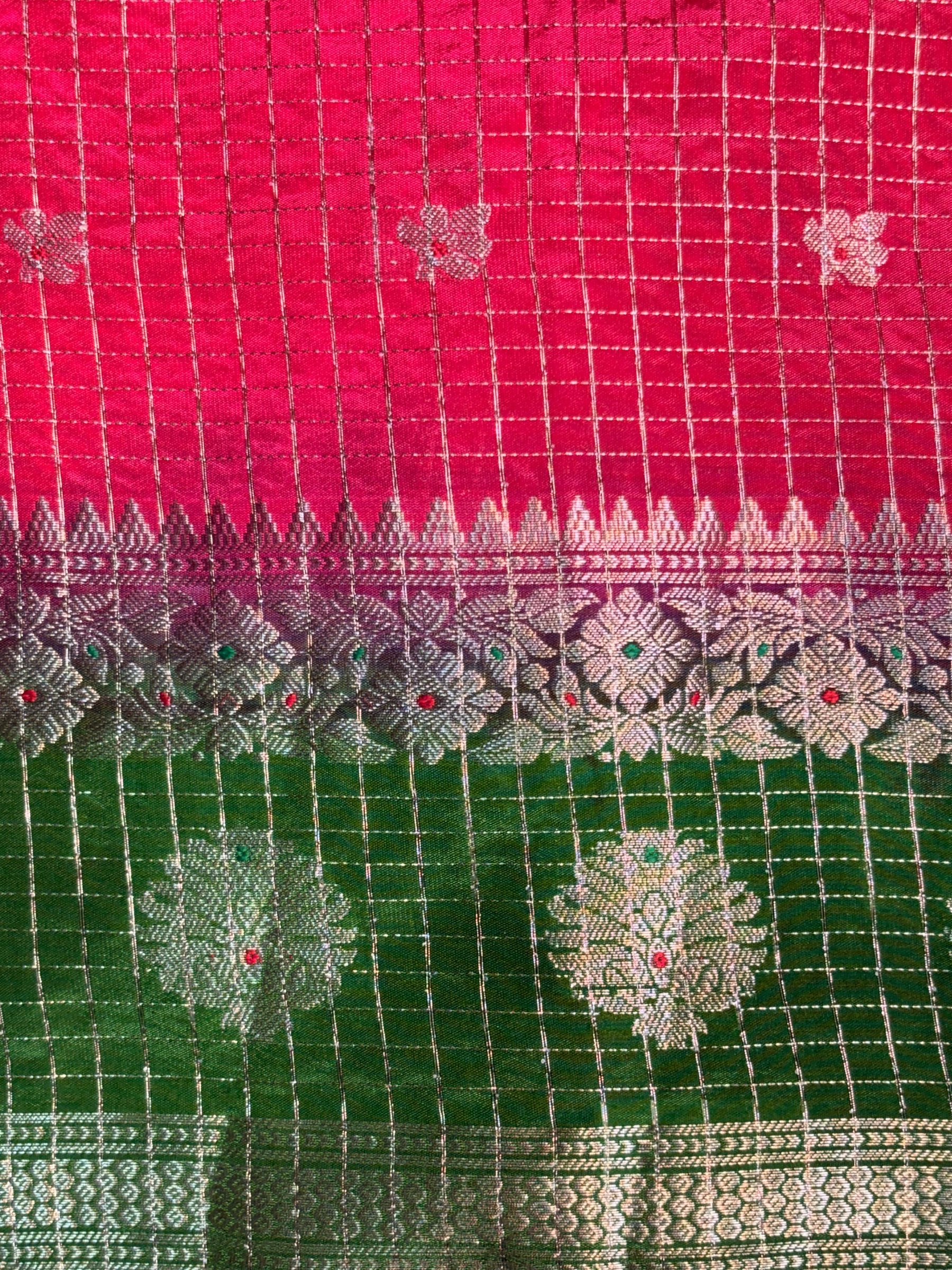 Checked Zari Butta Dual-Tone Border Silk Saree photo 4
