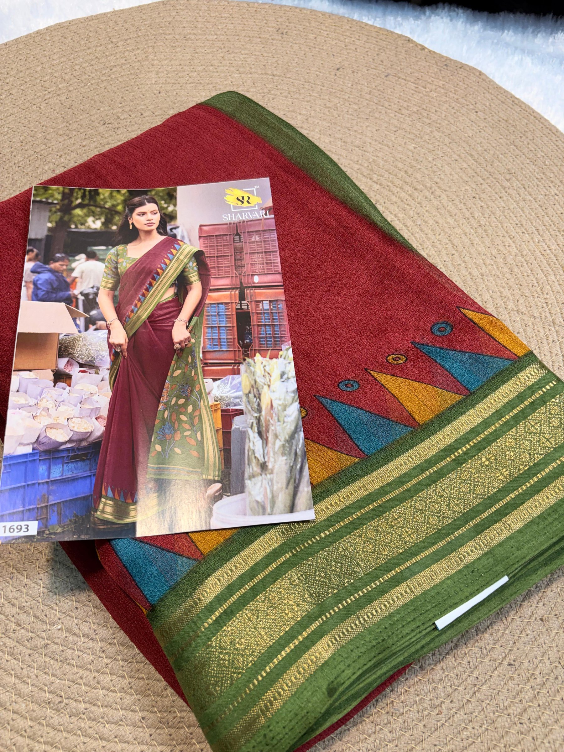 Temple Border Zari Silk Saree with Printed Blouse photo 3