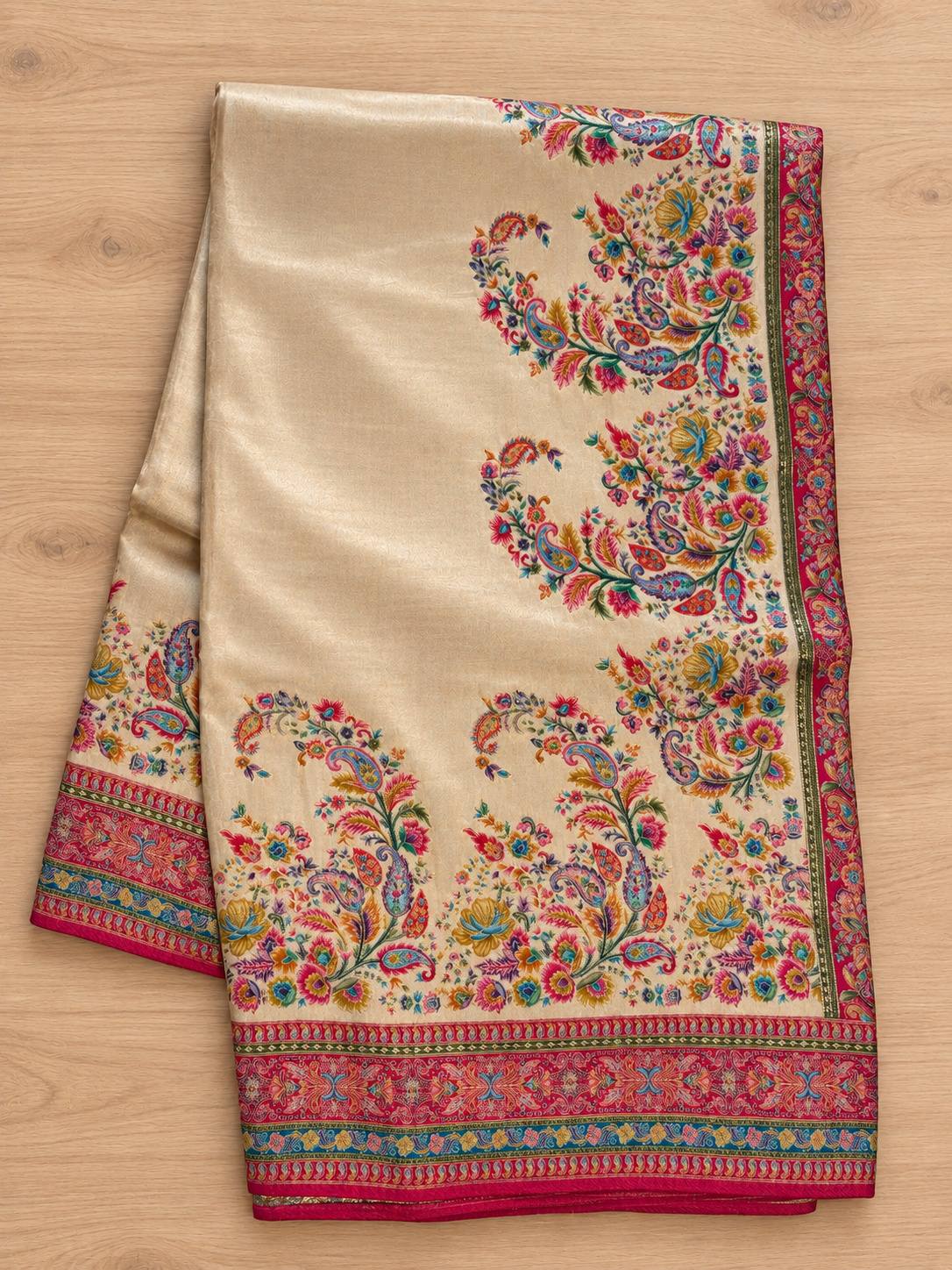 Cream Crimson Medallion Border Silk Saree photo 6